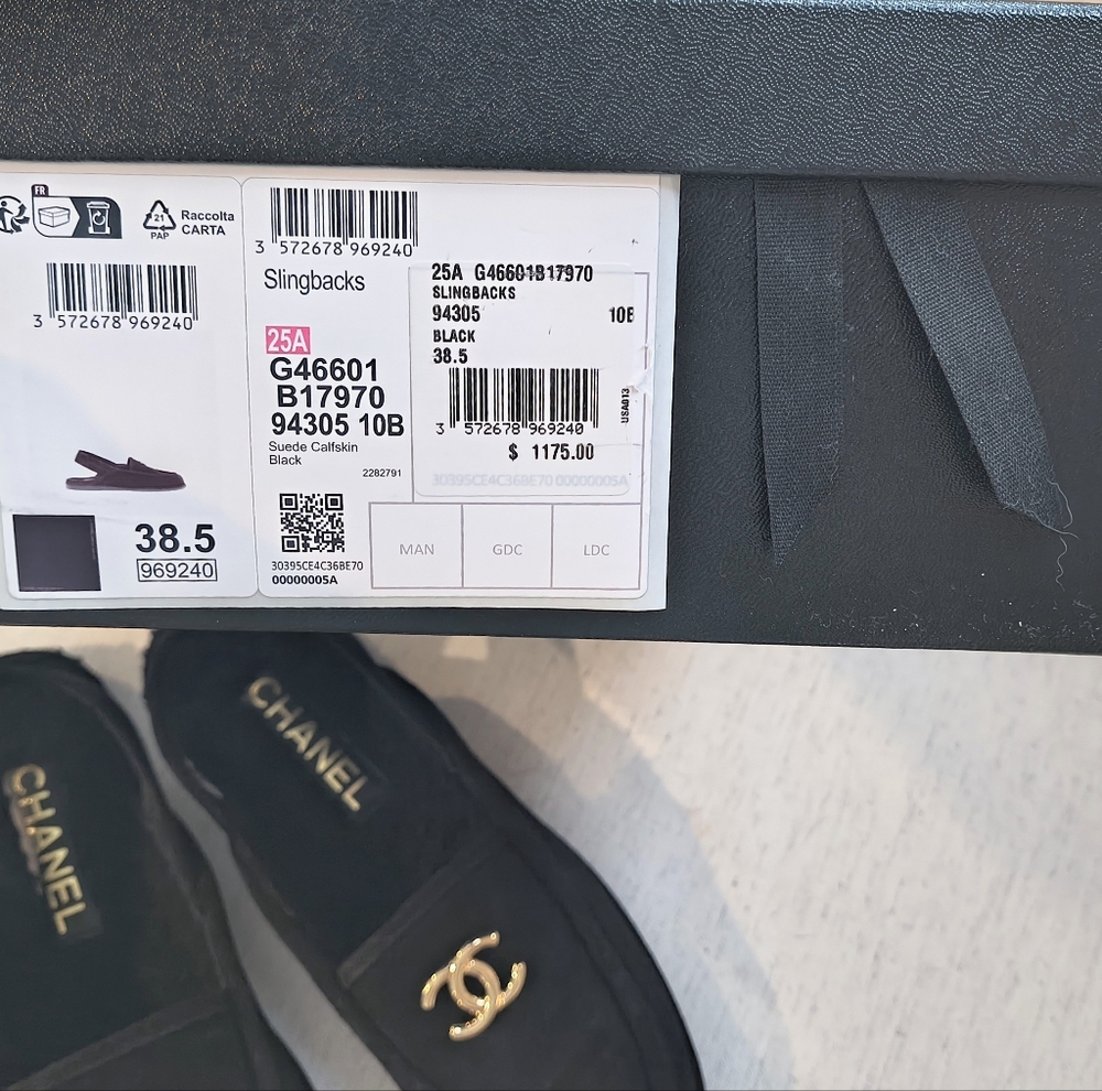 CHANEL💯CC Black + Gold Shearling Fur 🎀 Slingback Loafers In Suede 38.5 IT - Picture 8 of 13